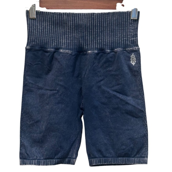 free people movement Pants - Free People Movement X Hatch Good Karma Women’s M/L Biker Shorts bleached navy